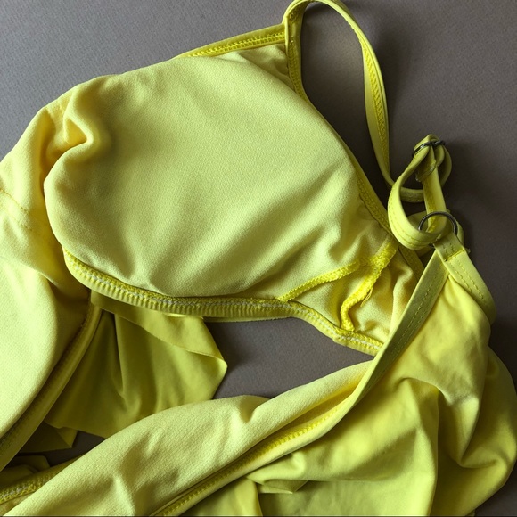 - Yellow Ruffle Swing Swimsuit Bikini Top - Picture 6 of 8